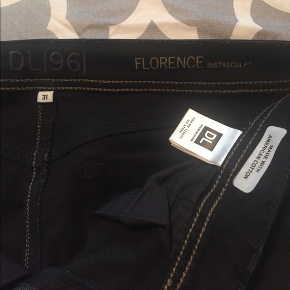 DL1961 PREMIUM DENIM
Florence Instasculpt Cropped Skinny Jeans - Picture 6 of 6